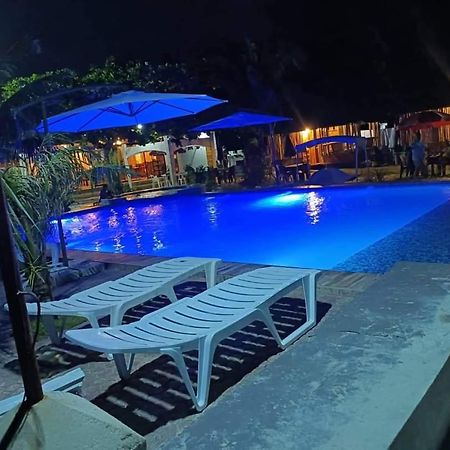 אוסלוב Rrj'S Beach Resort מראה חיצוני תמונה