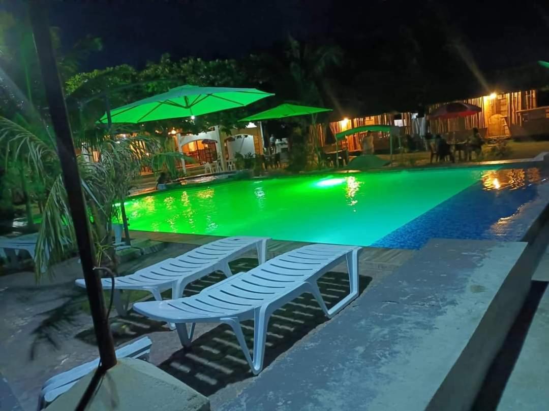 אוסלוב Rrj'S Beach Resort מראה חיצוני תמונה